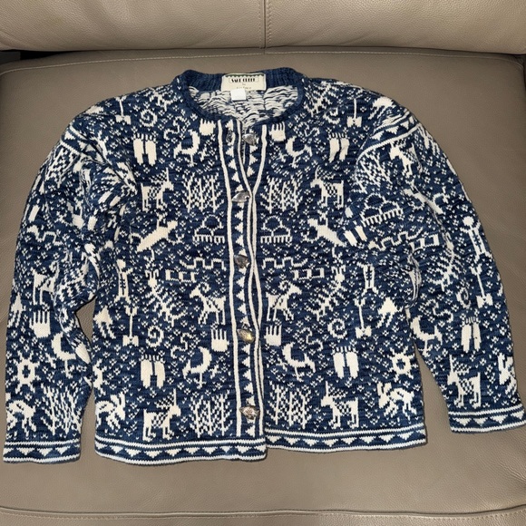 Sage Greek Liz Ence Blue/White Sweater sz S Celtic Paleolithic Arrowhead Buttons - Picture 16 of 16